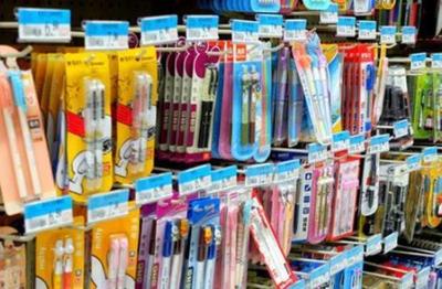 一支筆撬動億萬身家 文具小行當里的大買賣